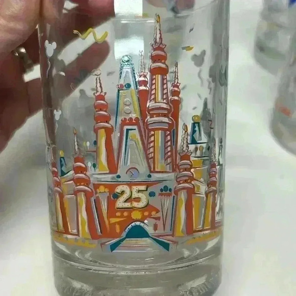 Set of 4 Disney 25 year glasses, drinking beauty and the beast - Picture 2 of 6